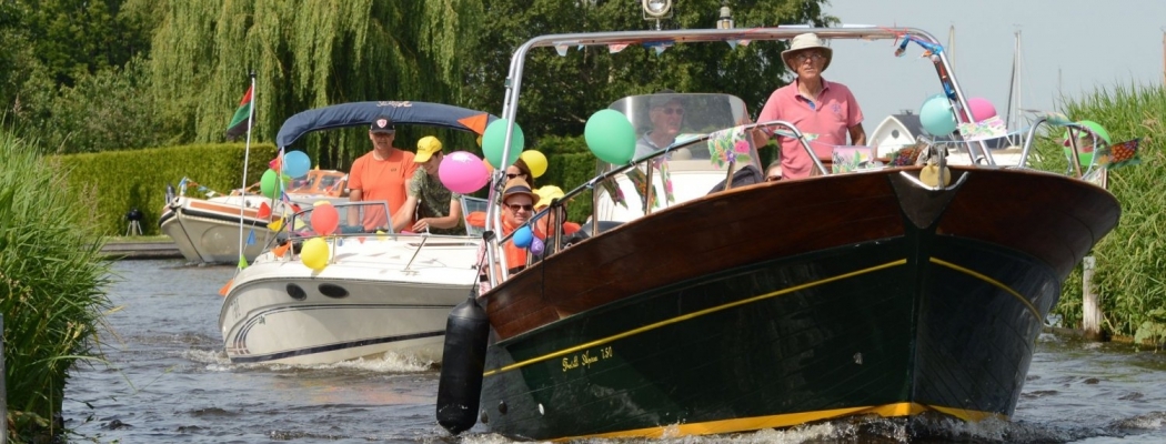 Boten gezocht Dag van je Leven botendag, een feestje op de Westeinder