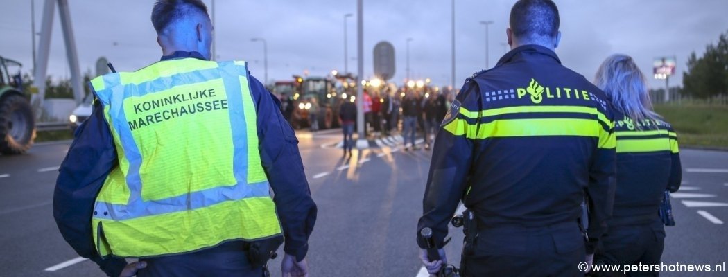 Boerenprotest in Aalsmeer richting Schiphol