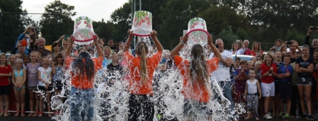 Ice Bucket Challenge ook in Abcoude een succes