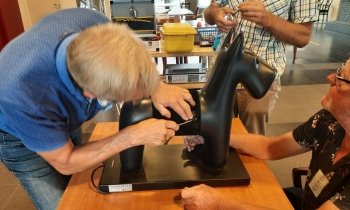 Kosteloze reparatie van spullen in Repair Café Baambrugge start (weer) in september