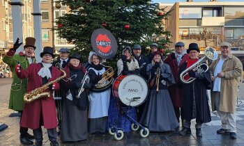 Kerstshoppen met treintje en optreden in Aalsmeer Centrum