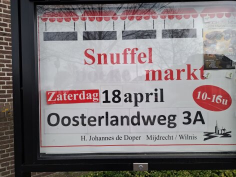 Snuffelmarkt RK kerk