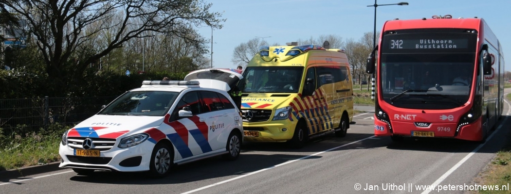 Scooterrijder gewond na botsing met bus Uithoorn