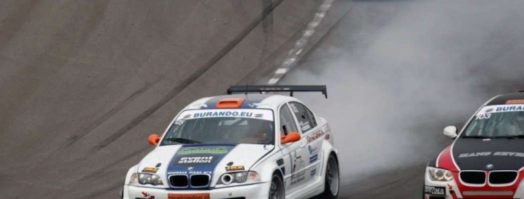 VDH autosport pakt belangrijke punten op Circuit Park Zandvoort tijdens de Pinksterraces