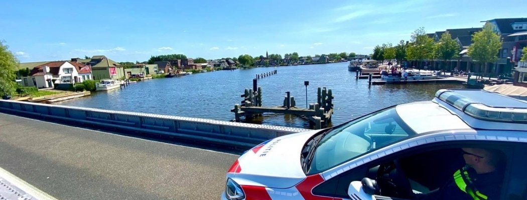 Politie Uithoorn waarschuwt brugspringers