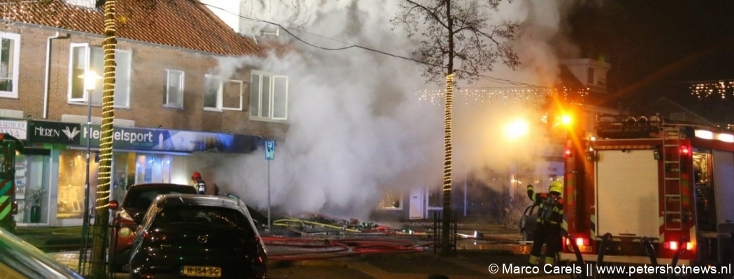 Explosie en grote brand in Poolse supermarkt Aalsmeer