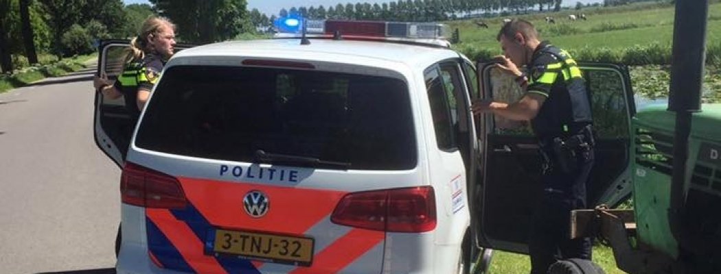 Politie dwingt tractorbestuurder tot stoppen na achtervolging