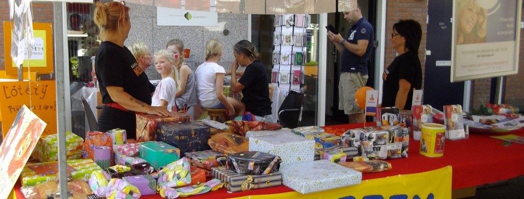 Kinderen helpen kinderen op najaarsmarkt Wilnis