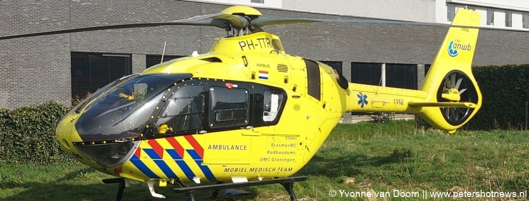 Traumaheli landt voor medische noodsituatie bij huisartsenpraktijk Aalsmeer