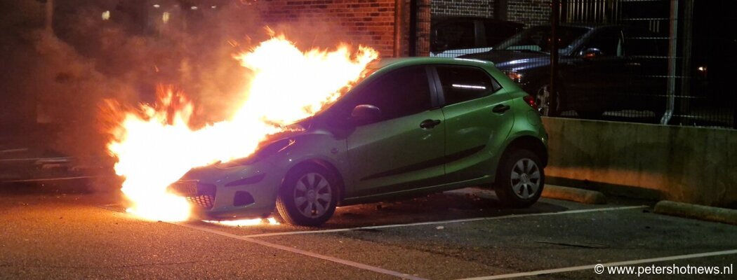 Autobrand aan Kerkvaart Mijdrecht