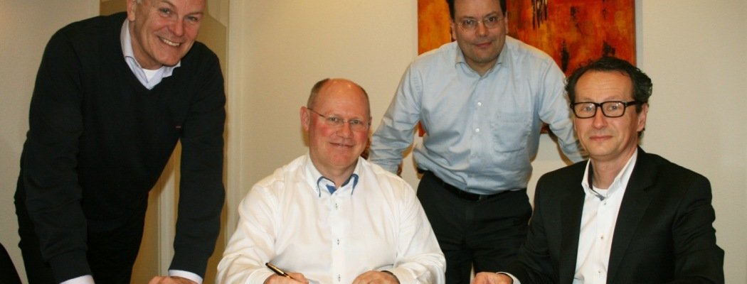 Ondertekening contract samenwerking KPK & AccHUB