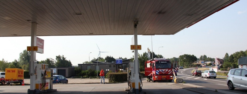 [FOTO'S] Brandweer rukt uit voor gaslek bij Shell N201 Mijdrecht
