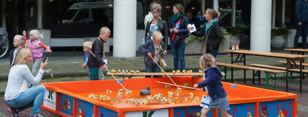 Gezellig Ride-kinderfeestje op Raadhuisplein Aalsmeer