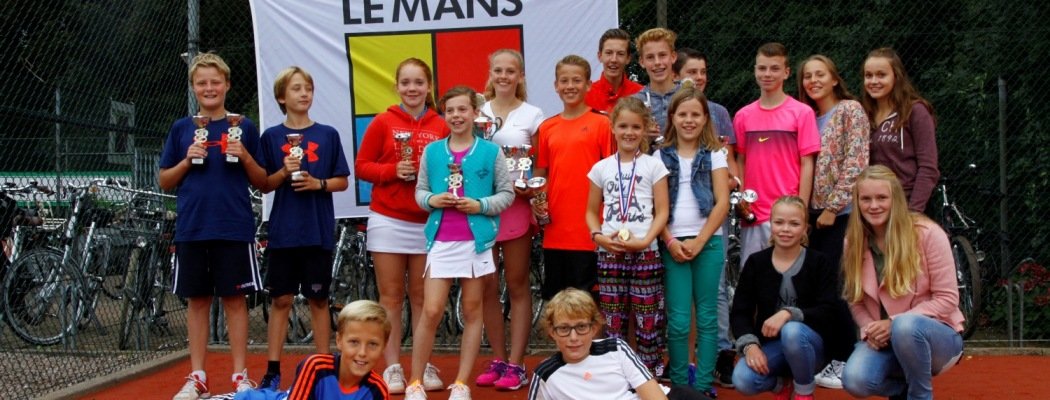 Clubkampioenschappen jeugd tennisvereniging De Ronde Vener groot succes