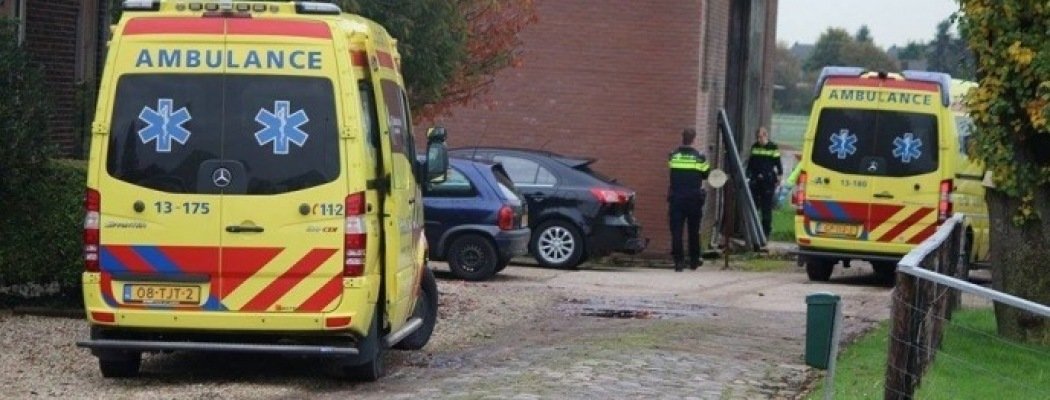 Man uit De Hoef gewond bij lossen van hooiwagen Aalsmeer