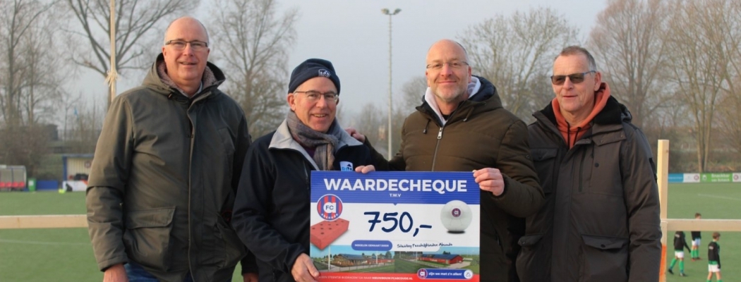 FC Abcoude ontvangt mooie donatie van SFA