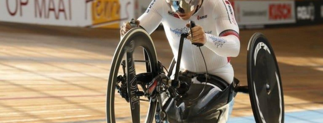 Samen met Handbiker Tim de Vries en Spor...