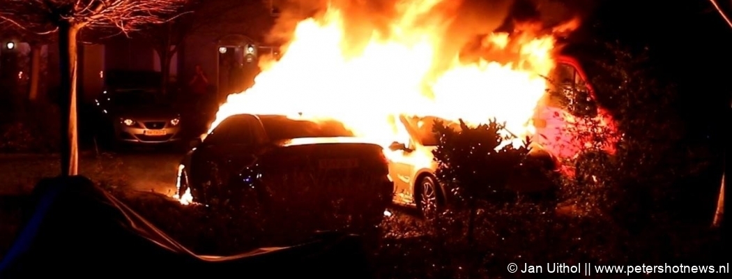 Auto's uitgebrand in Uithoorn