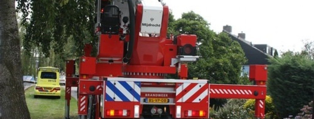 Brandweer assisteert ambulance in Vinkeveen