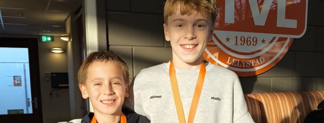 Micah Panhuizen (10) uit Wilnis wint jeugtoernooi padel in Lelystad