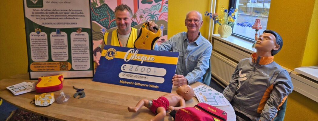 Lionsclub Mijdrecht-Uithoorn-Wilnis schenkt € 2.600 aan Stichting AED Uithoorn