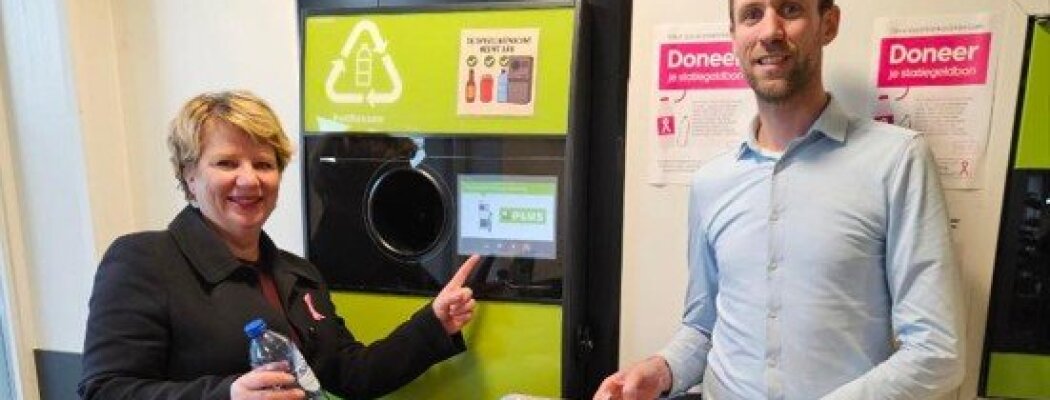 Statiegeld actie voor Pink Ribbon in Abcoude: meer dan 800 flesjes en blikjes ingeleverd