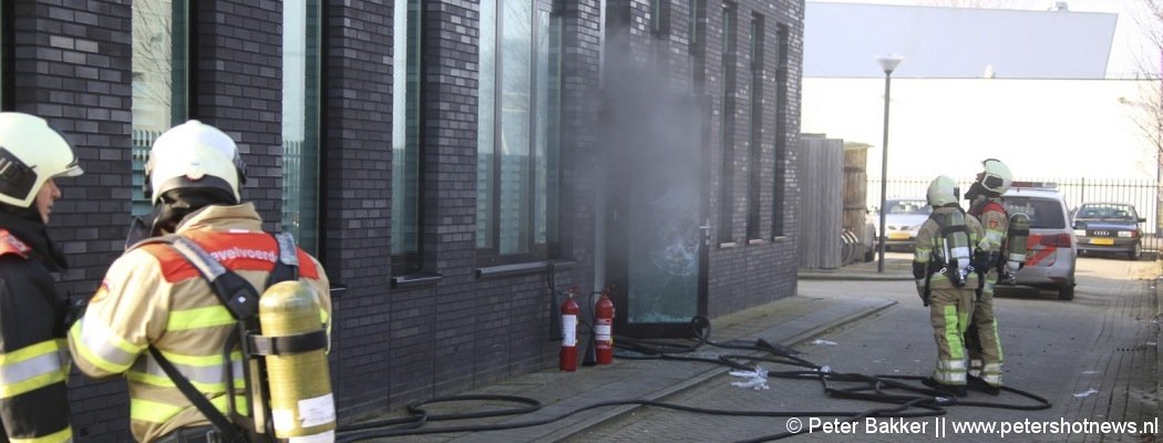 Meterkast in brand bij bedrijfsverzamelgebouw in Breukelen
