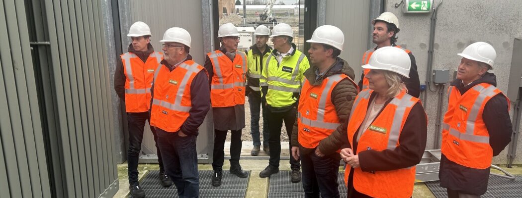 College Uithoorn bezoekt onderstation Liander