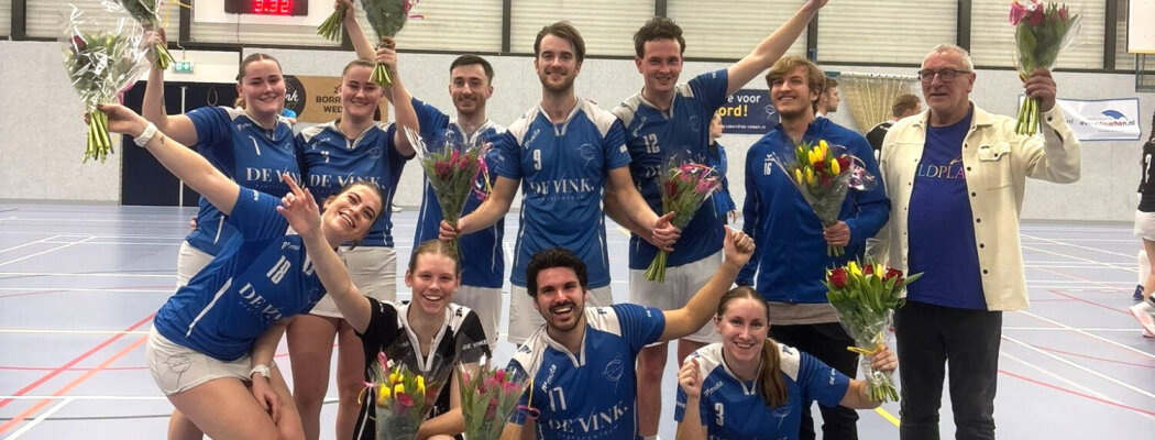 De Vinken 2 bekroont zaalseizoen met kampioenschap en promotie