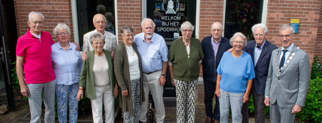 Feestelijke ochtend voor diamanten echtparen in Uithoorn