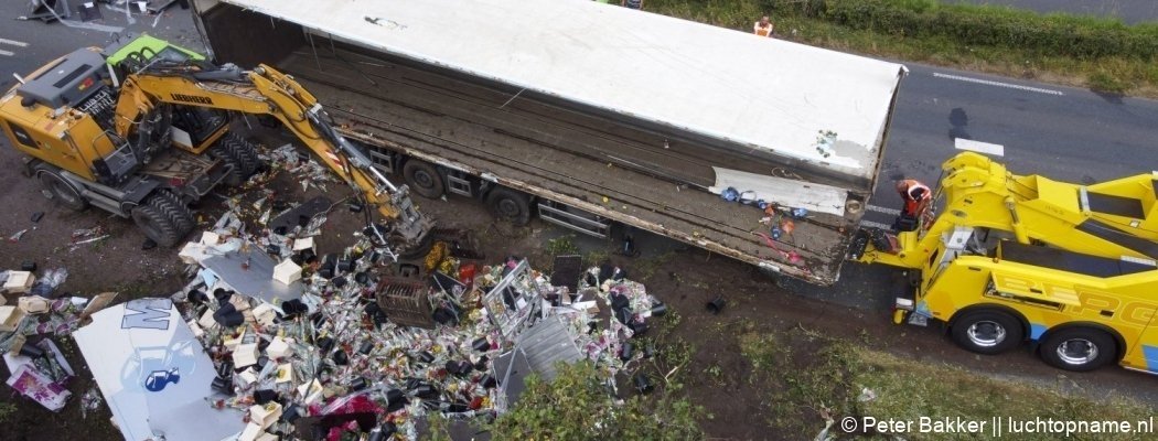 Berging gekantelde vrachtwagen N201 duurt uren