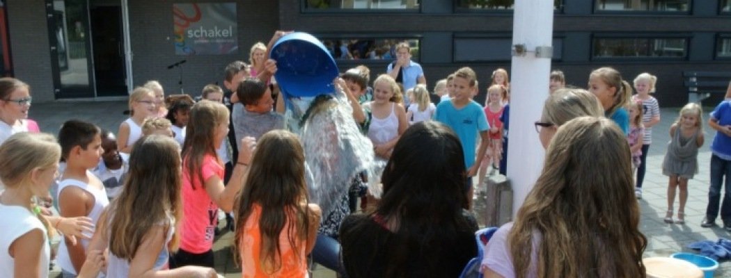 Basisschool de Schakel ook genomineerd voor ALS Ice Bucket Challenge