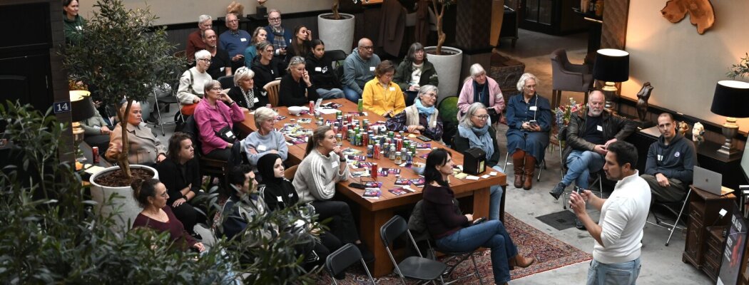 Drukbezocht Cultuurcafé in teken van smartphonefotografie