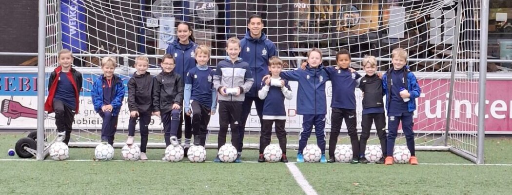 Oude traditie herleeft bij SV Argon: 98 kinderen trotseren weer en wind tijdens herfsttrainingsweek
