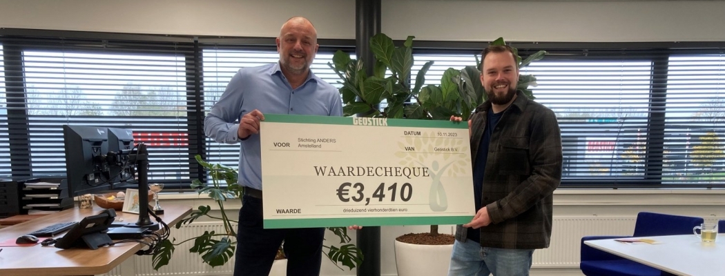 Cheque van Geostick voor Stichting ANDERS Amstelland