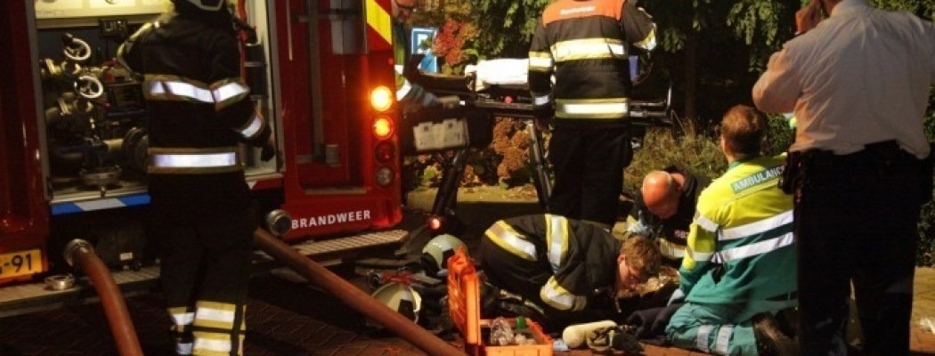 Brandweer redt vrouw uit woning Mijdrecht, de brandweer vertelt...