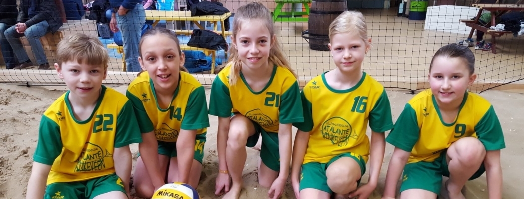 Volleybal competitie in Beachhal