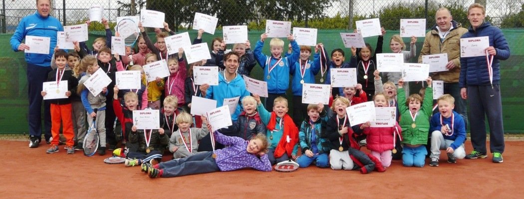 Succesvolle clinics bij Tennisvereniging Vinkeveen