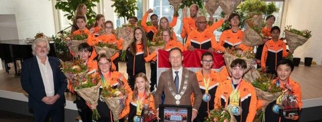 Feestelijke huldiging Special Needs Taekwondoka's