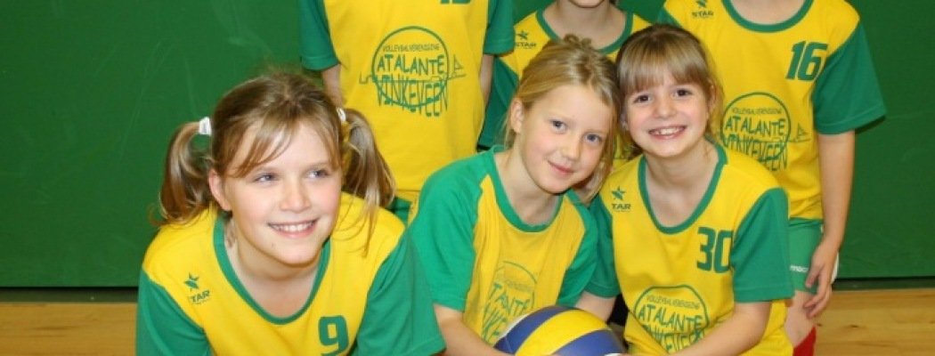 De tweede toernooidag voor de allerjongste volleyballers van Atalante