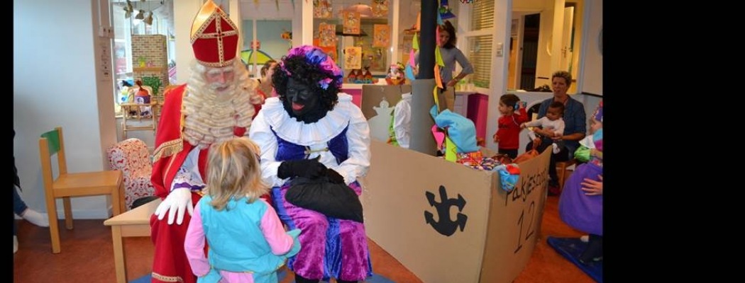 Sinterklaas bezoekt Kinderdagverblijf Marionette