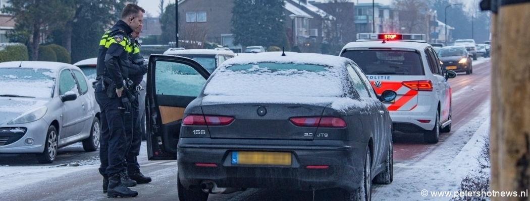 Politie achtervolgt automobilist met bevroren autoruiten in Vinkeveen
