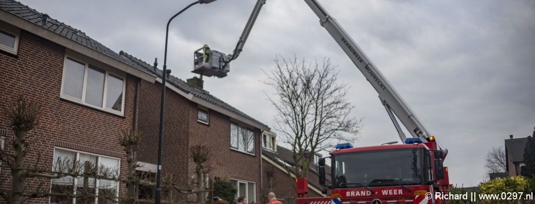 Lastige schoorsteenbrand in  De Hoef blijkt oververhitting