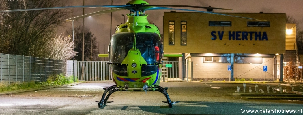 Traumaheli landt in Vinkeveen vanwege medische noodsituatie