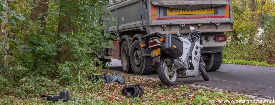 Motorrijder gewond bij inhaalactie Vinkenkade Vinkeveen
