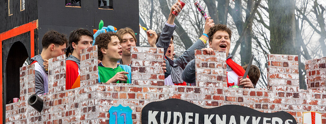 [FOTO'S] Groots carnavalfestijn in Kudelstaart