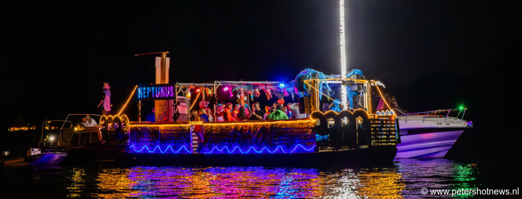 Neptunusfeest trekt tientallen boten