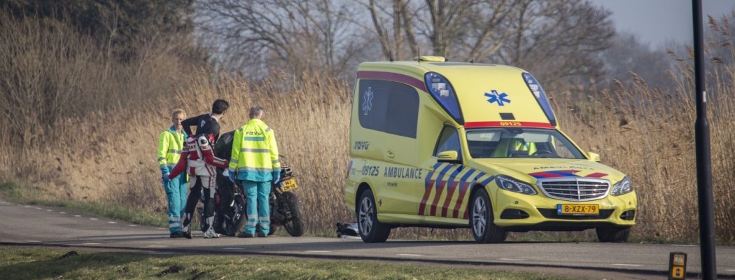 Motorrijder gewond op Amstelkade Wilnis
