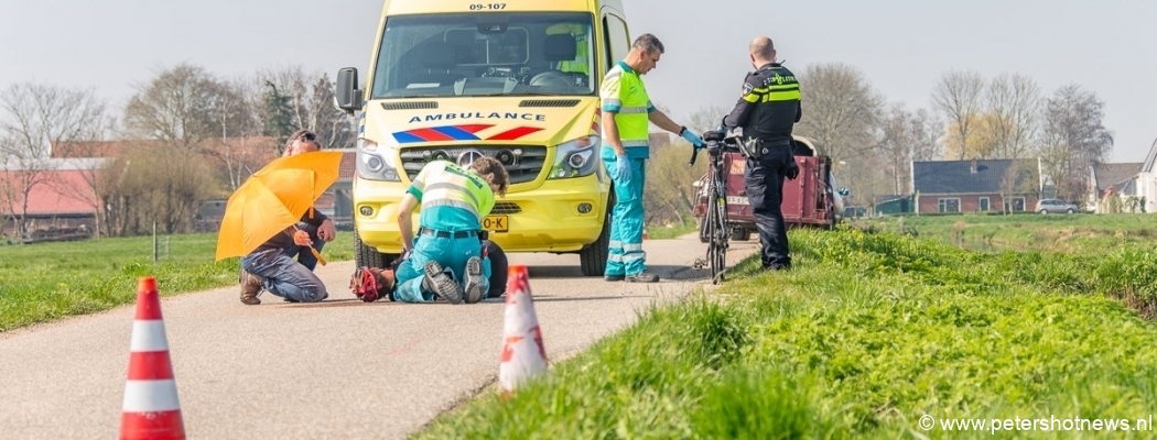 Wielrenner gewond bij ongeluk met aanhangwagen Waverveen