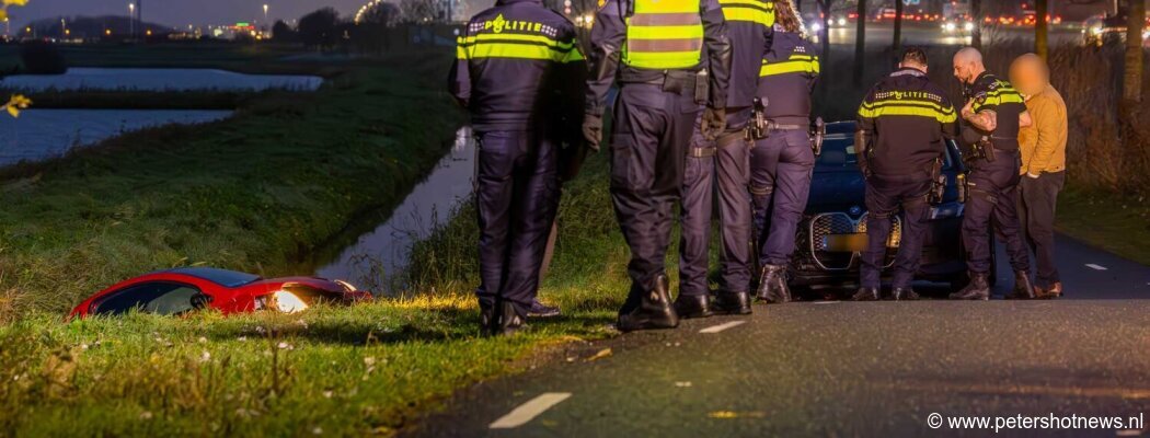 Brommobiel te water in Abcoude